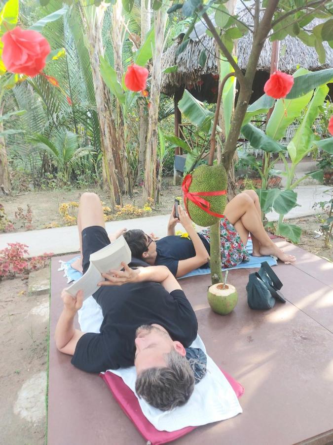 Homestay Nam Ham Luong Ben Tre ภายนอก รูปภาพ