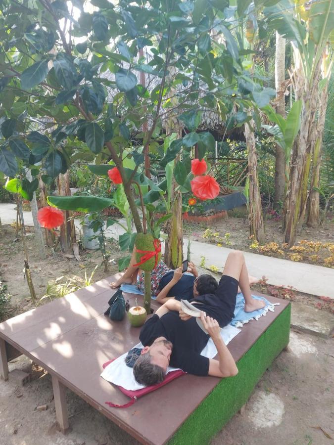 Homestay Nam Ham Luong Ben Tre ภายนอก รูปภาพ