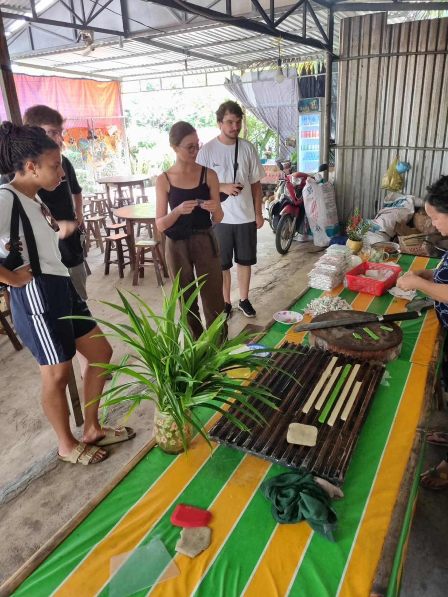 Homestay Nam Ham Luong Ben Tre ภายนอก รูปภาพ